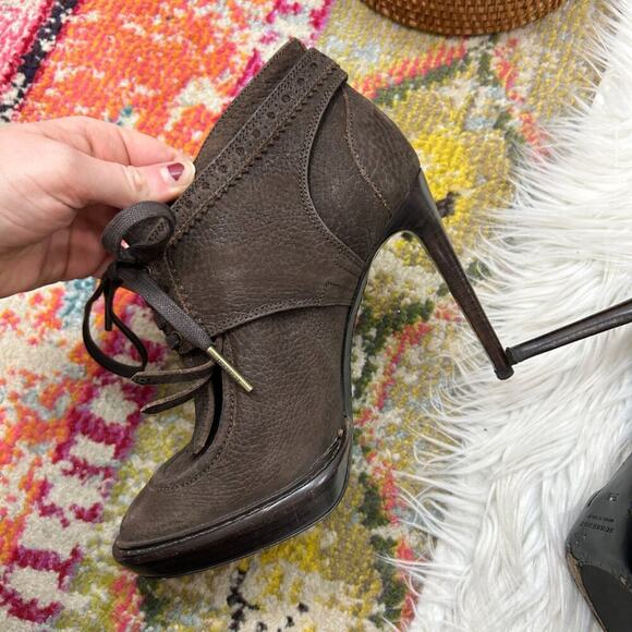 Burberry Designer Brown Preppy Leather Heeled Ankle Boots Booties 36.5 / 6.5 - Picture 6 of 10